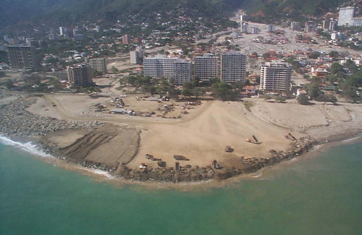 Recuperación de Playas Estado Vargas